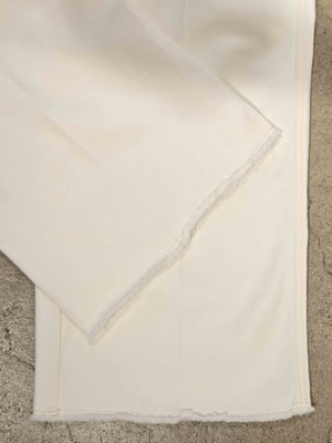 Aimee seam cropped 9058005405-S6-5012_hem detail