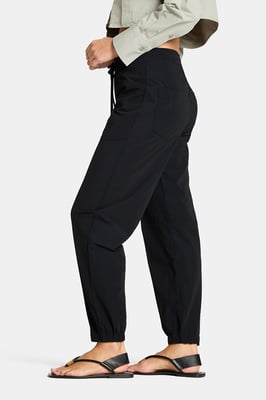 June 6320N_0474-01_099