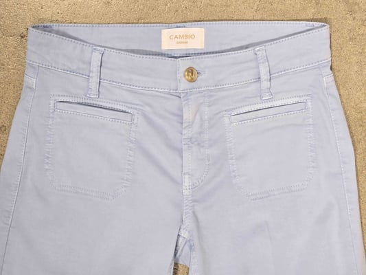 Tess cropped 7625008613-S6-417_front pockets