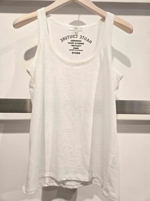 E26-11-01-1 Off White