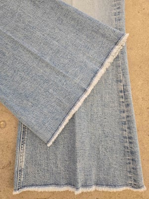 Felina cropped 9132012701-S6-5323_hem detail