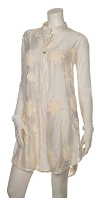 309-5 Longblouse embrodery