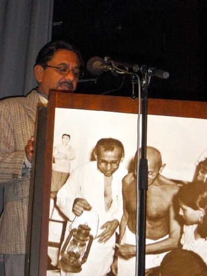 Mr. Yogesh Goda delivering his speech "My Grandfather's Life With Mahatma Gandhi In South Africa".