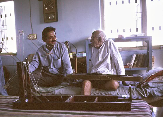 Prabhudas Gandhi with his grandson Yogesh Goda at Pardi, Gujarat, 1993.