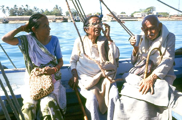 Indira Goda, Amba and Prabhudas Gandhi, Dwarka, 1989.