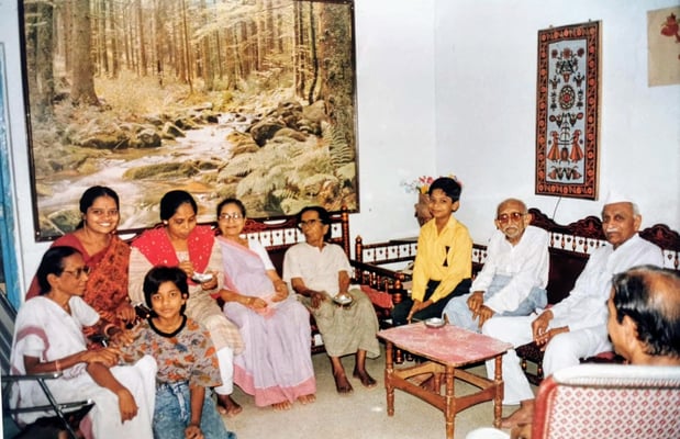 The last days of his life Prabhudas Gandhi spends with his family at Rashtriya Shala, Rajkot, May 1995.