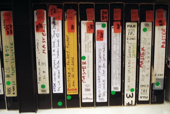 270 VHS-Video tapes containing films, footage and TV reports about Mahatma Gandhi and India's independence movement