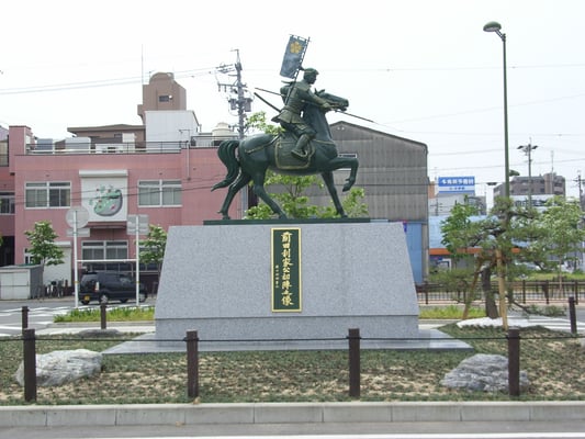 前田利家像　台座工事