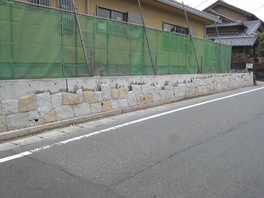 乱積み石工事