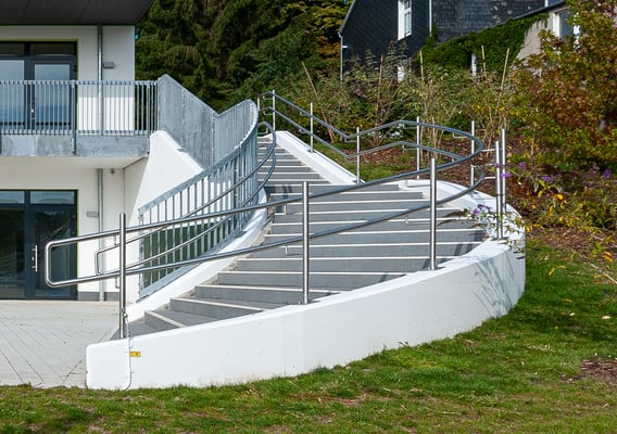 Kita Hatzfelder Straße Wuppertal, die große, geschwungene Treppe
