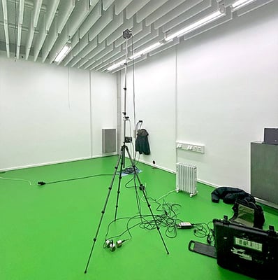 Der Mikroskop Raum während des „TEM Side Survey“