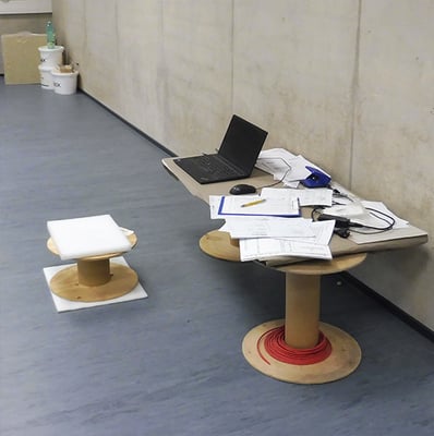 … mit improvisiertem Baustellenbüro