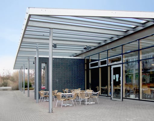 Erweiterung Mensa Hochschule Bonn-Rhein-Sieg in Rheinbach, Bestand Terrasse