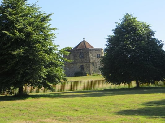 Midhurst - Tudor Palast