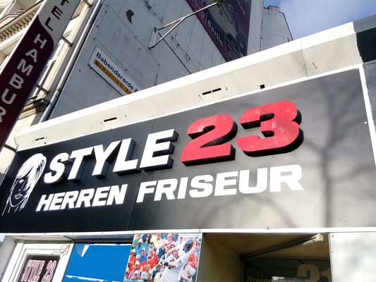 Lichtwerbung für Friseur