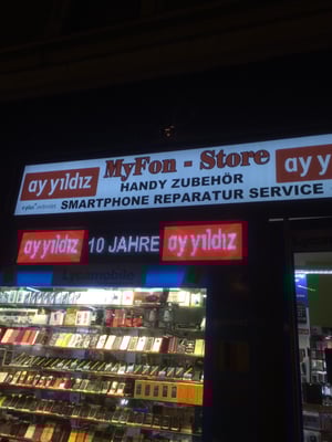 Lichtwerbung für Handy-Shop