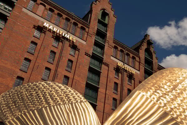 Architekturfotografie - Architekturfoto aus der Hafencity von Jürgen Müller Hamburg