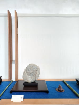 S11 - Il fascino del tempo trascorso può impregnare anche la pietra - Lombardia - Scuola Suiseki do Groane