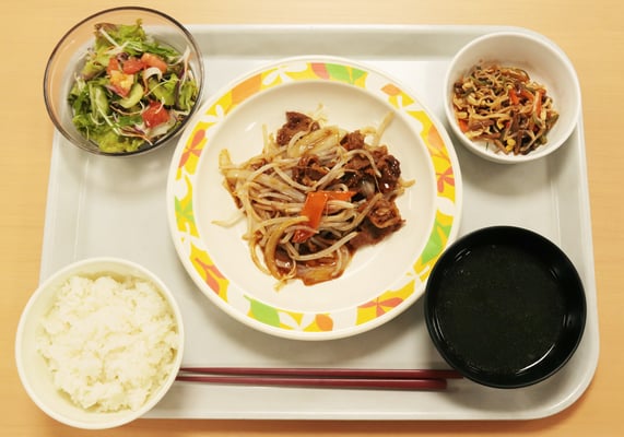 白山寮 (男子寮) 夕食
