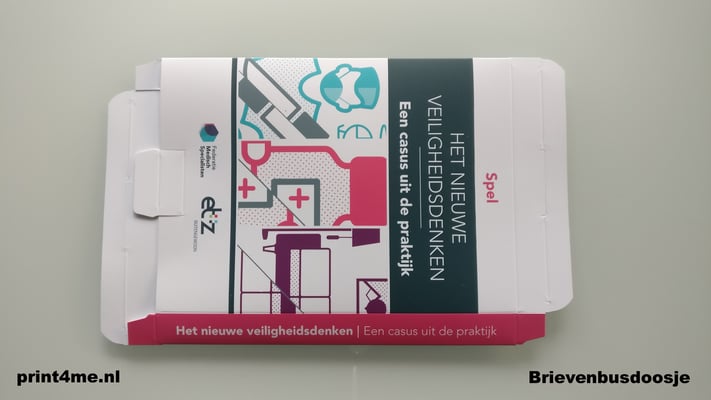 brievenbusdoosje-bedrukt-karton