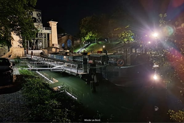 Liegeplatz im Unterwasser des historischen Schiffshebewerks Henrichenburg von 1899 (© 12.09.2025 Andy R.)