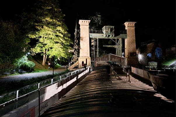 Liegeplatz im Unterwasser des historischen Schiffshebewerks Henrichenburg von 1899 (© 12.09.2025 Andy R.)