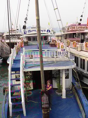 Wir heuern auf einem der Kähne an.