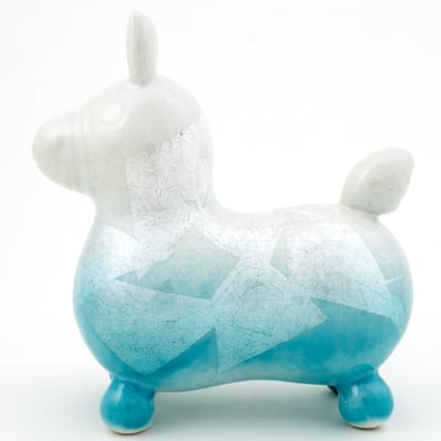 九谷焼ロディの画像　RO-34　秀山堂作　淡色釉裏銀彩（ブルー）　上代15000円