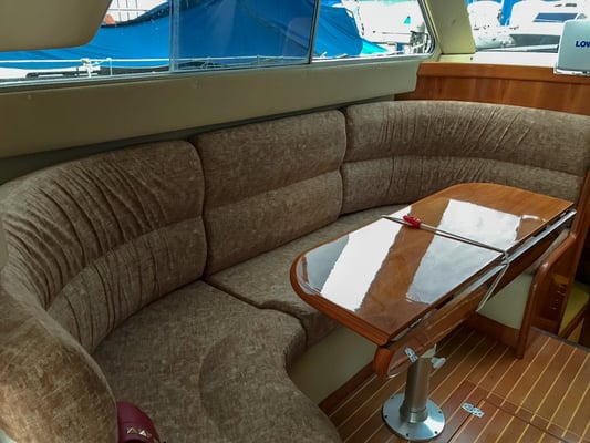 paseo en barco en Sevilla