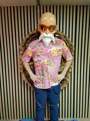 Cabalgata temática dragon ball Z en Carmona