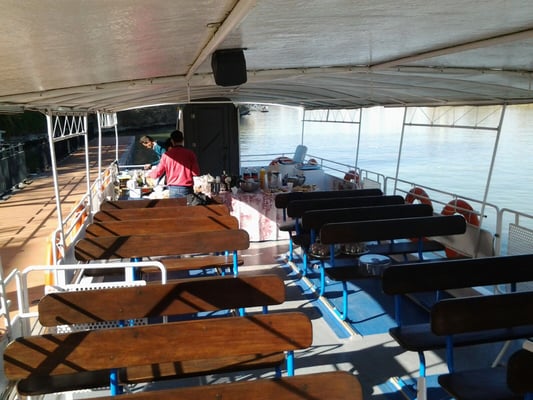 Para alquilar el barco al completo de Sevilla