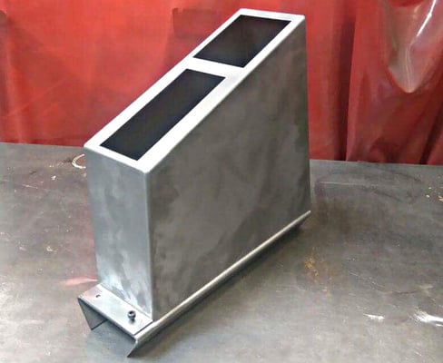 Coiffe pour radar et camera