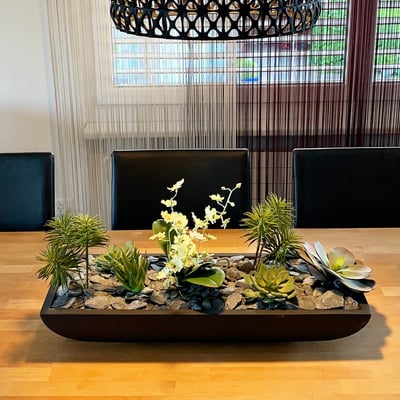 tischdekoration mit sukkulenten