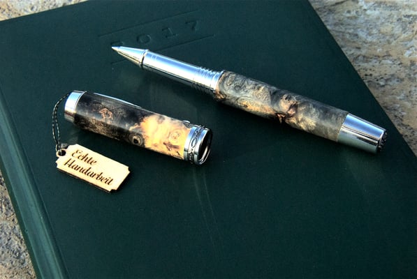 Rollerball mit "stabilisiertem" Holz ausgeführt  (&copy; G. Lampesberger)