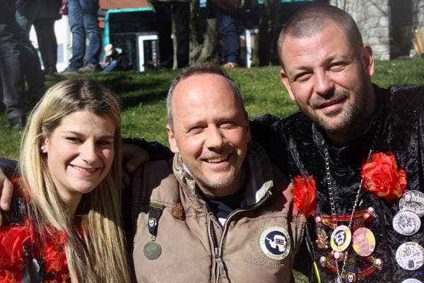 Unser Fotograf Markus Stiegler (mitte)