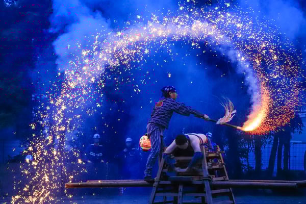 入選　夜空を彩る　小島爲玖生 様