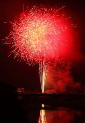準特選：深紅に染まる河畔：伊東弘素