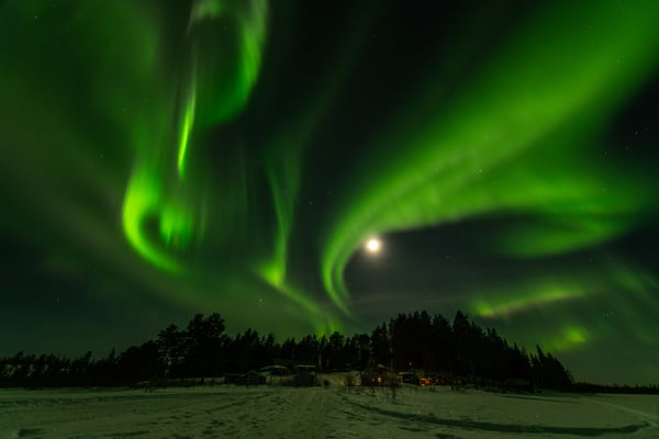 Polarlichter bei Lapplands Drag