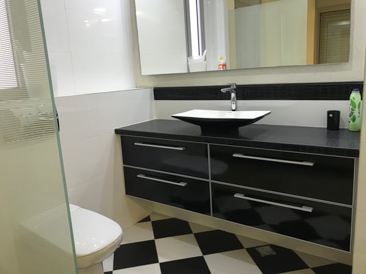 2ème Salle de bain douche