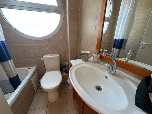 2ème SDB avec baignoire