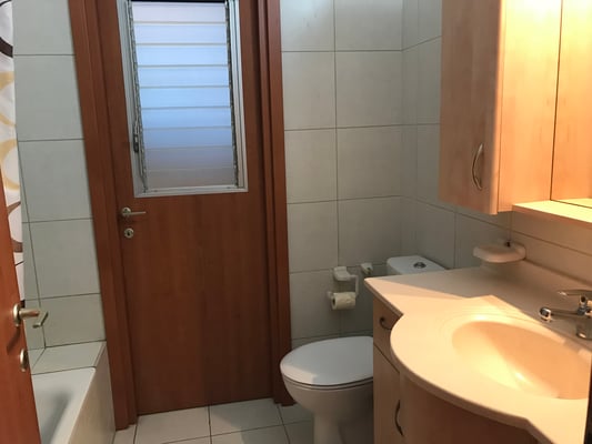 2nd bathroom