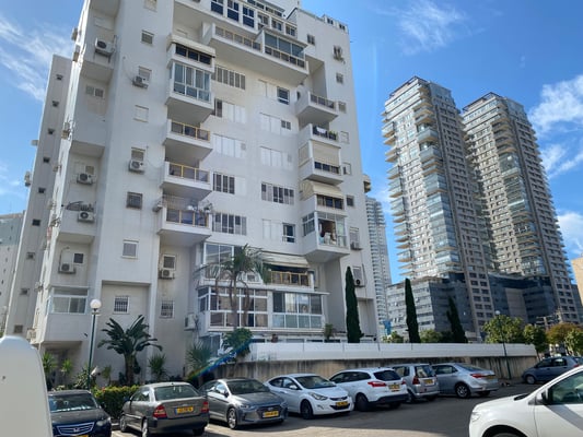 Immeuble avec parking gratuit