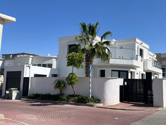 Unité indépendante dans cette villa