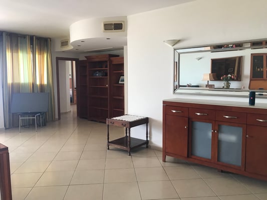 Séjour côté droit