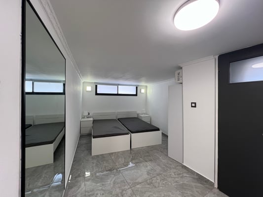 3rd bedroom with 2 single bed