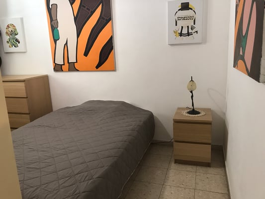 2nd bedroom