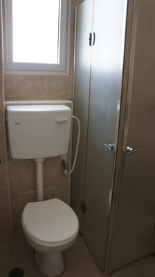 Parnets shower bathroom