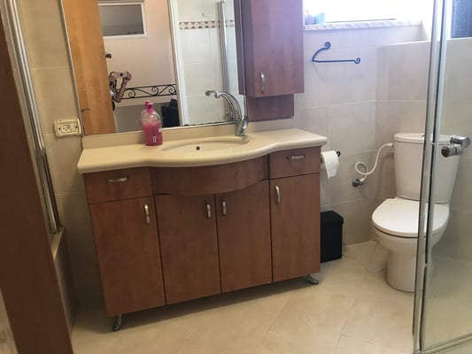 2nd bathroom