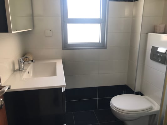 Parents Shower bathroom