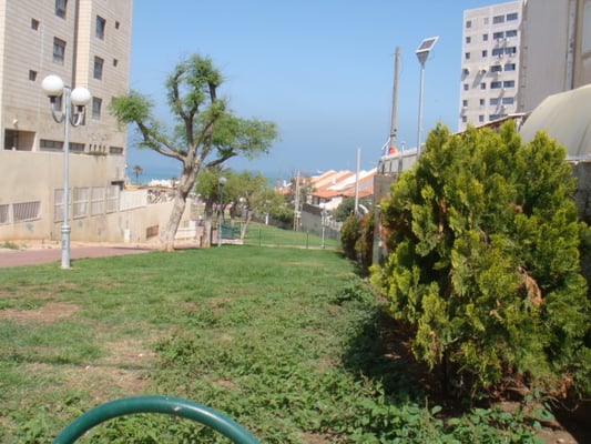 Passage pour aller à la plage à pieds